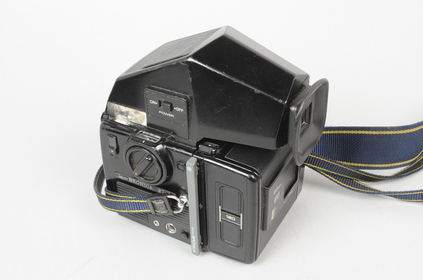 A Zenza Bronica SQ Ai Camera Outfit, serial no 1510746, untested, body F, scratches to all sides, - Image 3 of 6