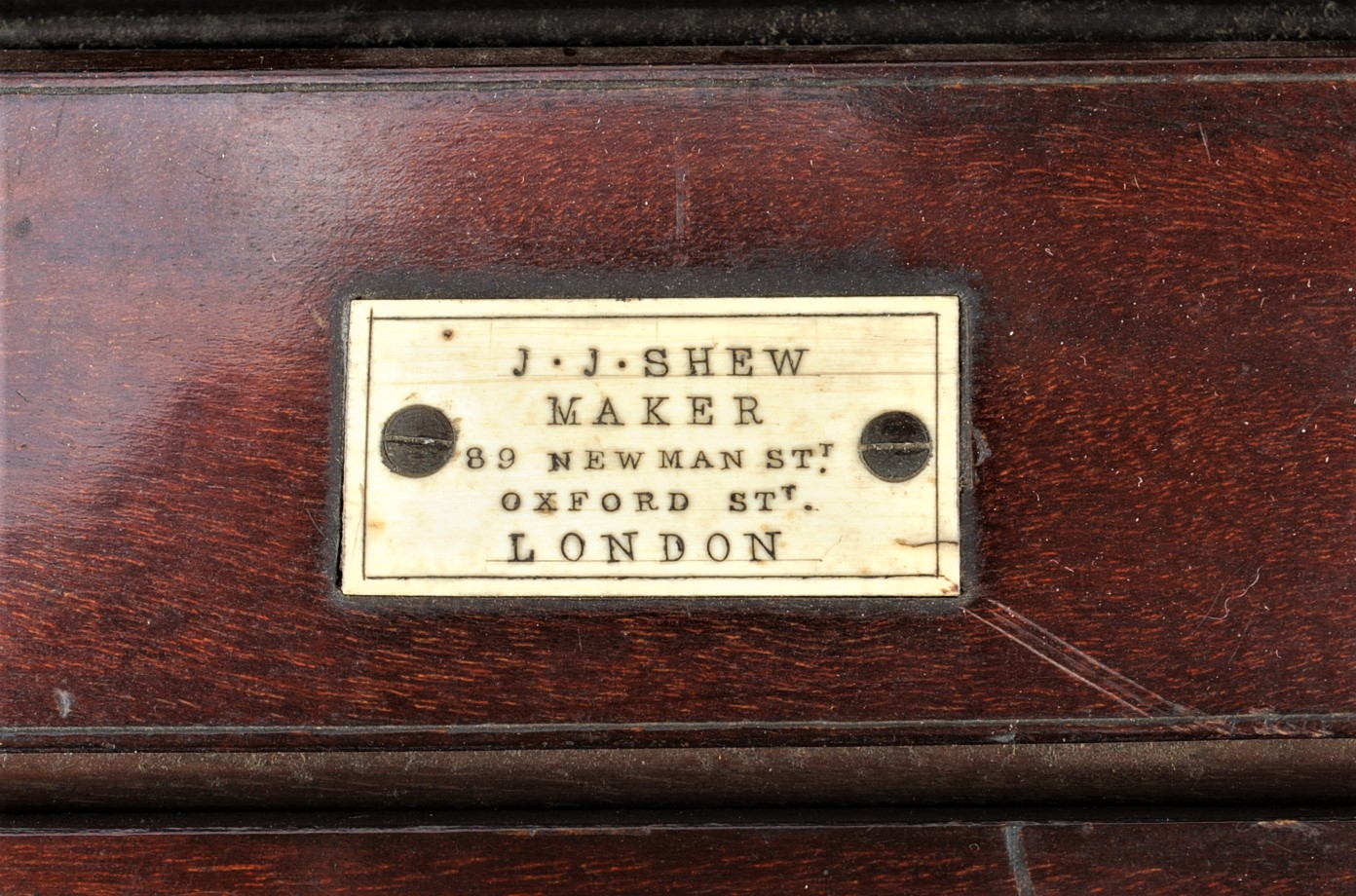 A 19th Century mahogany and brass 10in x 10in J J Shew Tailboard Studio Camera, possibly - Image 2 of 3