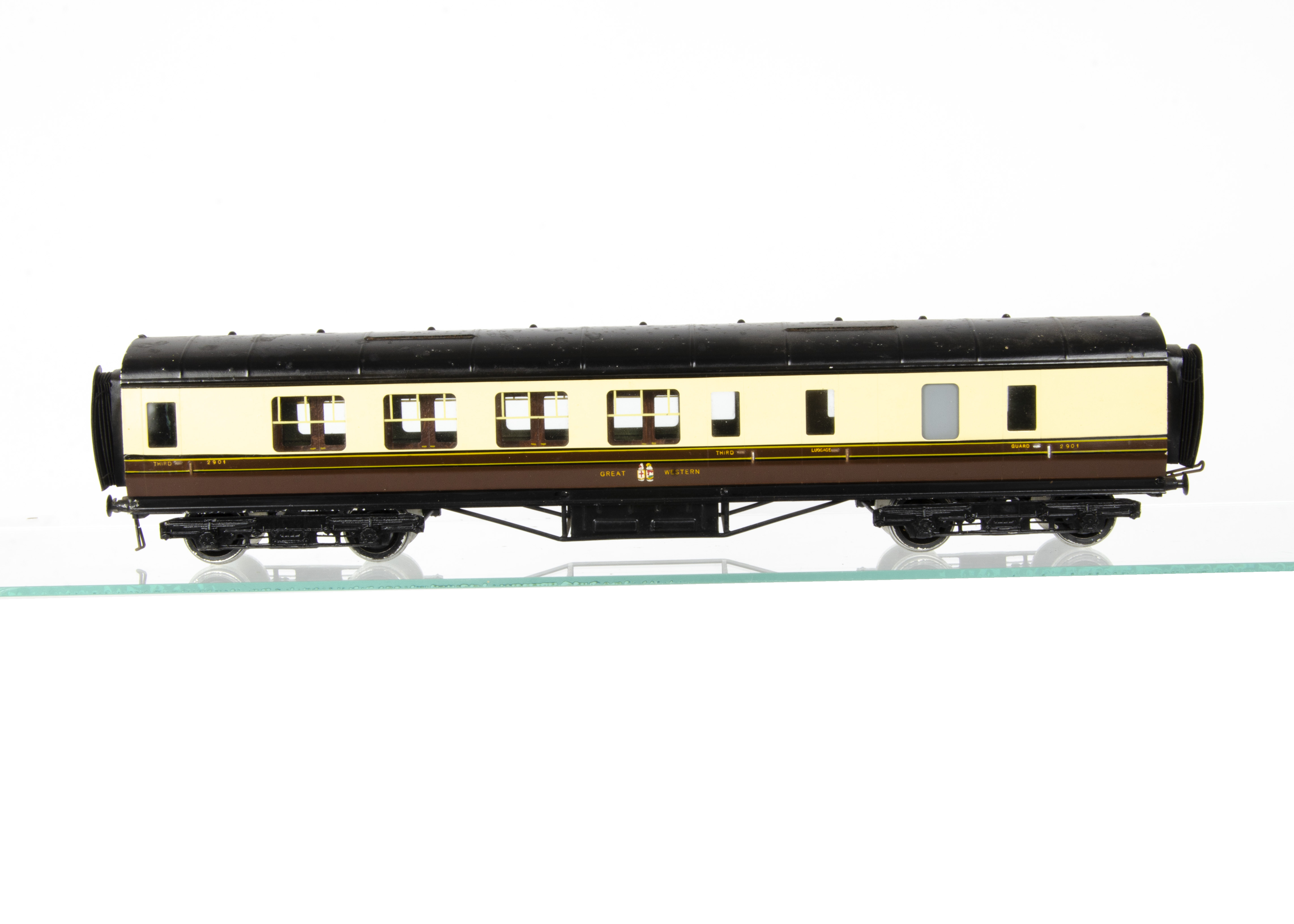 An Exley 0 Gauge K5 GWR Main Line 57' Brake/3rd Class Corridor Coach, in GWR gloss brown/cream as no