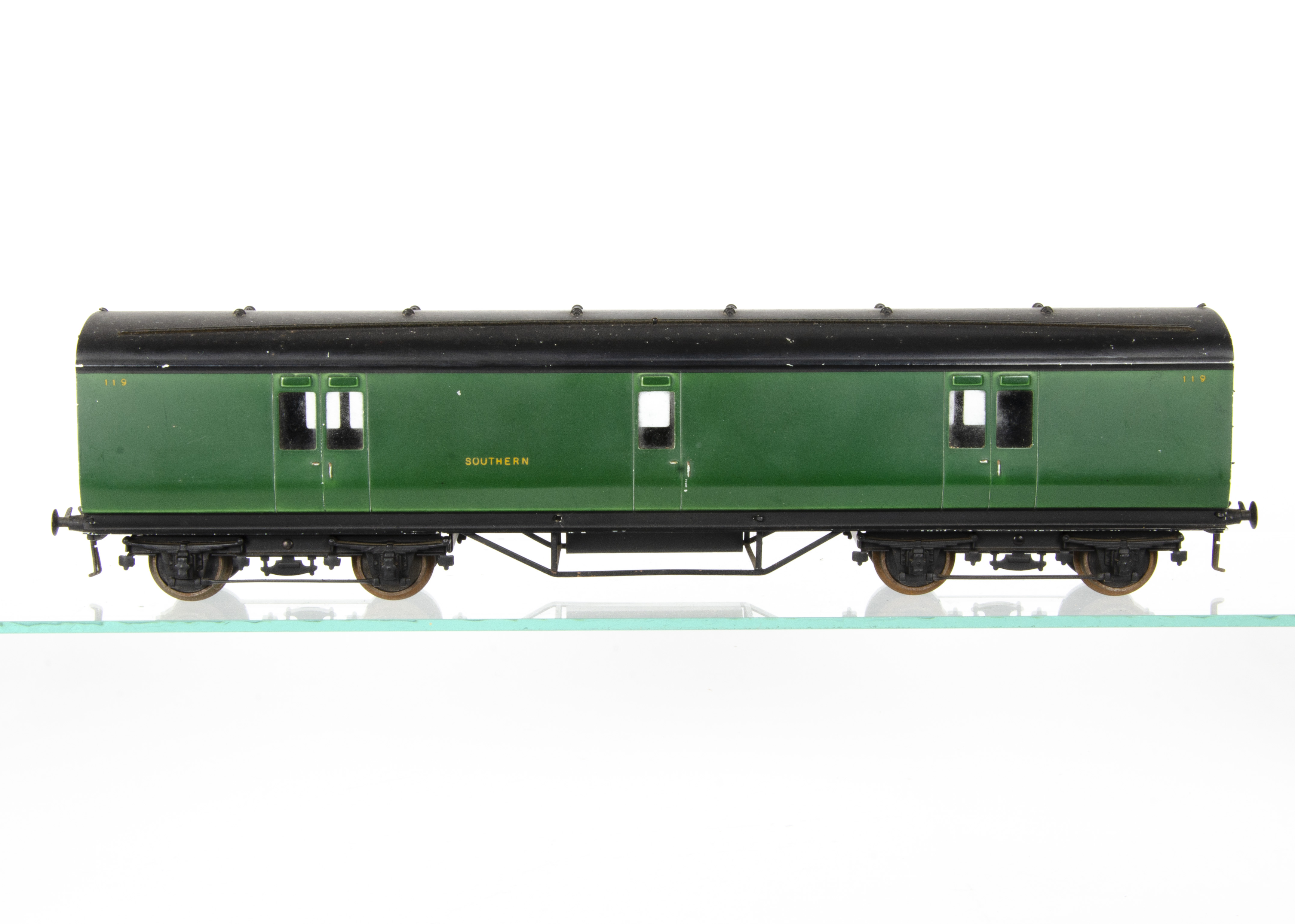 An Exley 0 Gauge K5 Southern Railway Non-Gangwayed 50' Full Brake Coach, in SR matt green as no 119, - Image 2 of 2