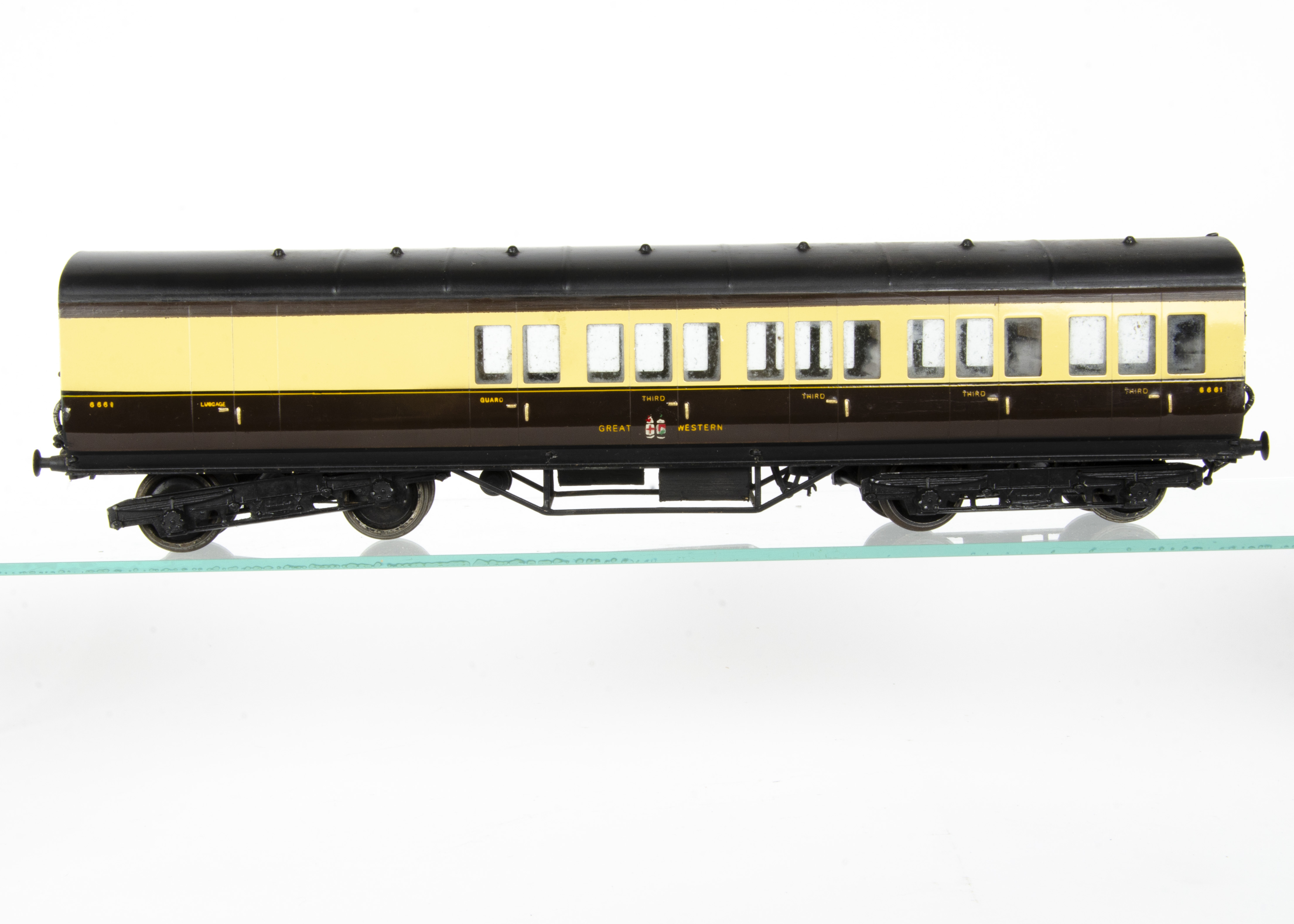 An Exley 0 Gauge K5 GWR Suburban 50' Brake/3rd Coach, in GWR gloss brown/cream as no 6661, G,