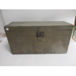 A vintage wooden automobile travel trunk, 78.5cm x 28cm x 38cm