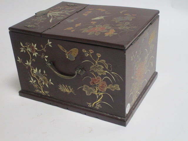 A Meiji period scarlet ground dressing table box decorated with birds and butterflies, the lid - Image 3 of 3