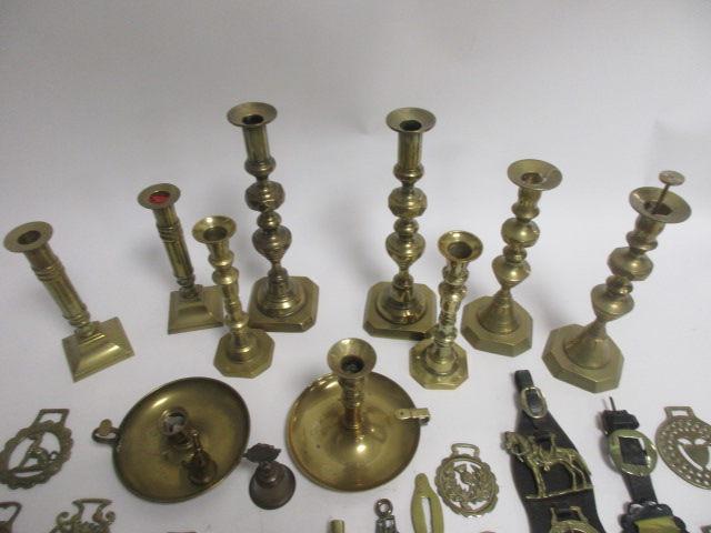 A novelty brass key, length 34cm, together with a quantity of other collectable brasswares including - Image 5 of 5