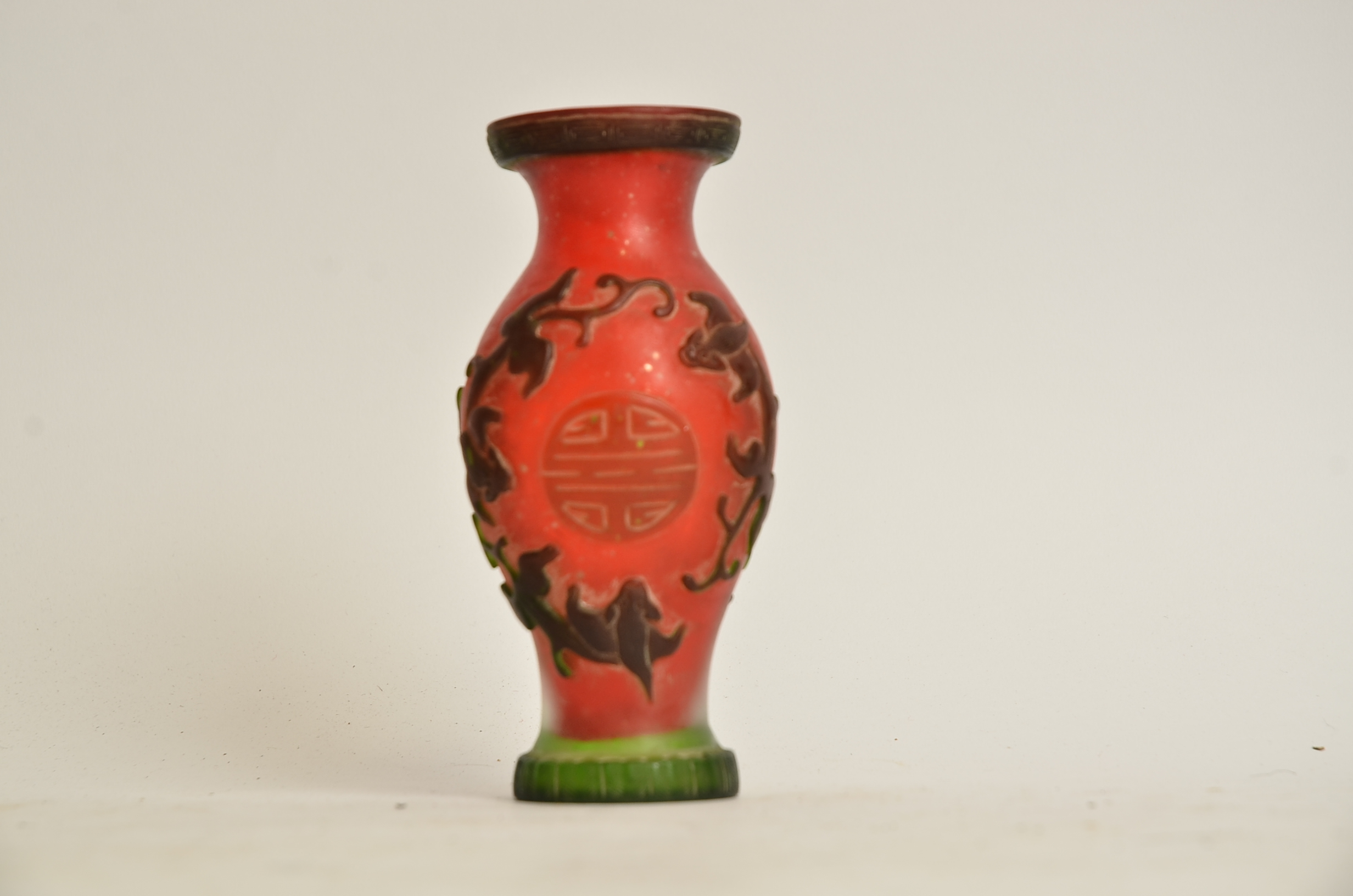 A Chinese red cameo glass vase, with encircling dragons and shou characters, height 15cm - Image 2 of 3