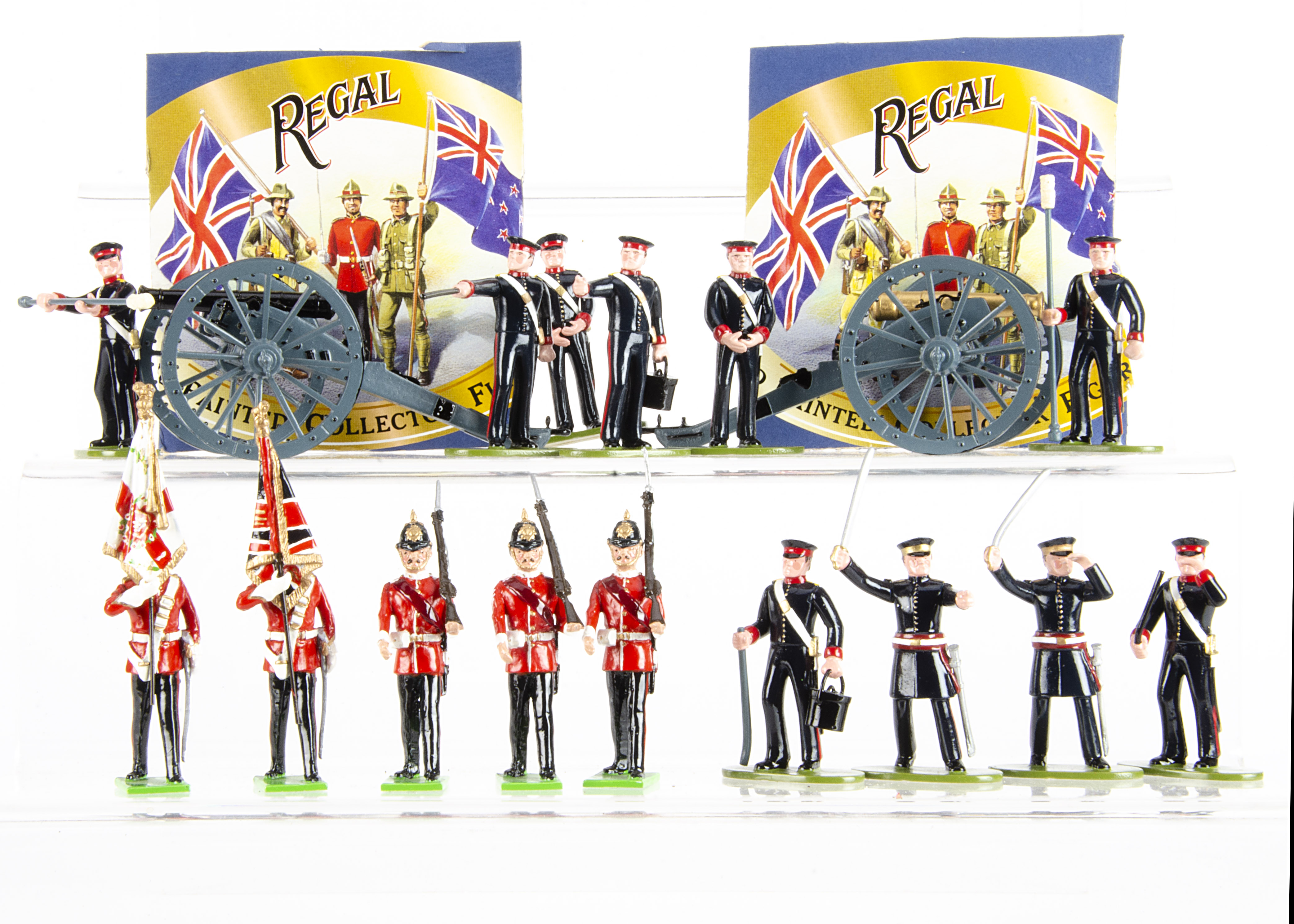 Regal Miniatures New Zealand Royal Artillery comprising of 2 guns with 10 crew members, VG, and a