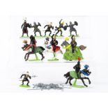 Britains Deetail mounted (30) and foot (70) Turks with metal bases, approximately 50% with