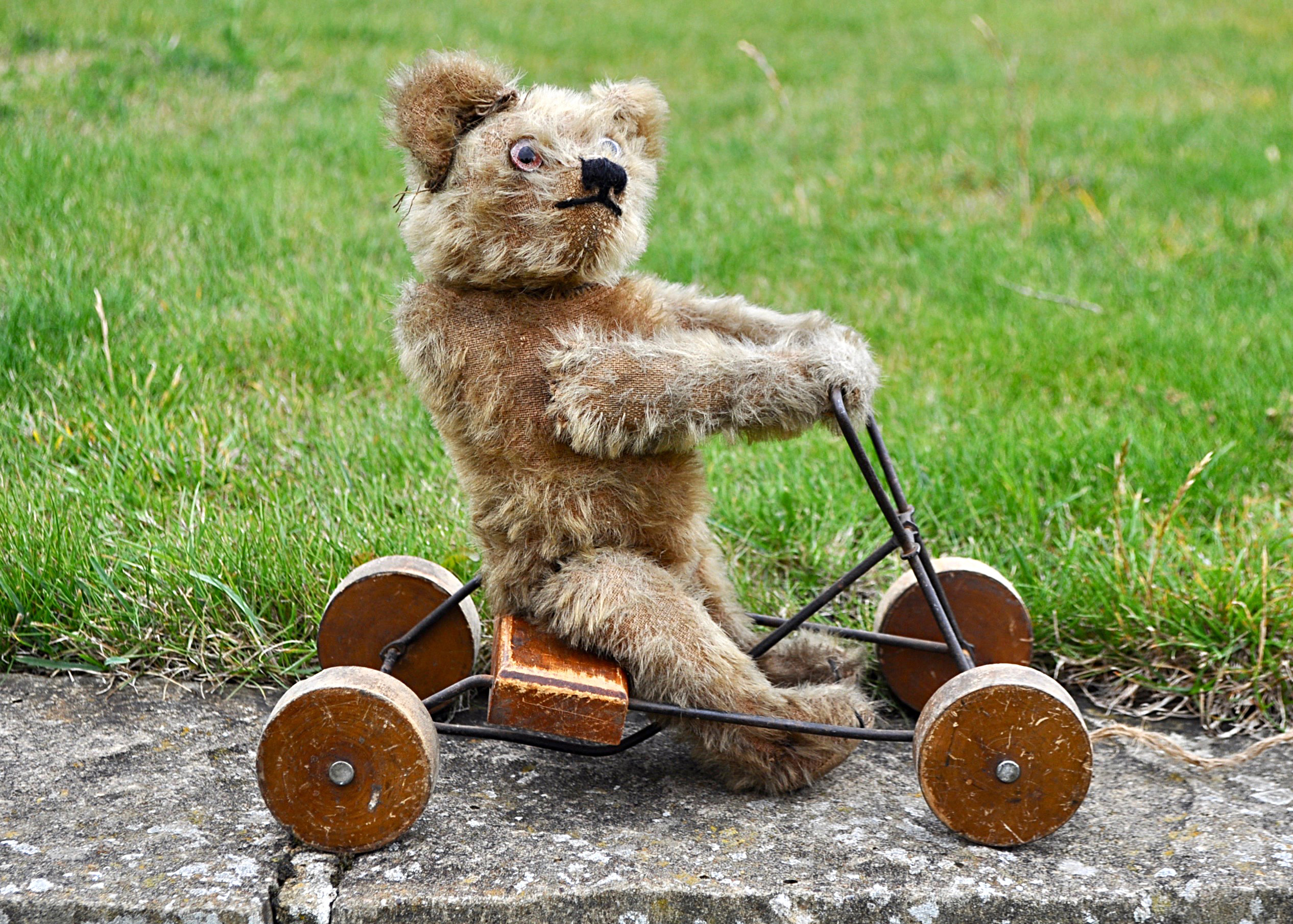 Bear Coaster a rare British United Toy Manufacturing Co Ltd Omega teddy bear coaster circa 1915, - Image 3 of 5