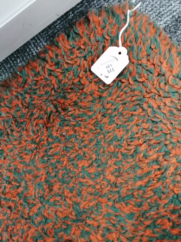 A mid Century woollen rectangular rug, with all over orange and emerald green pile throughout, 278cm - Image 3 of 4