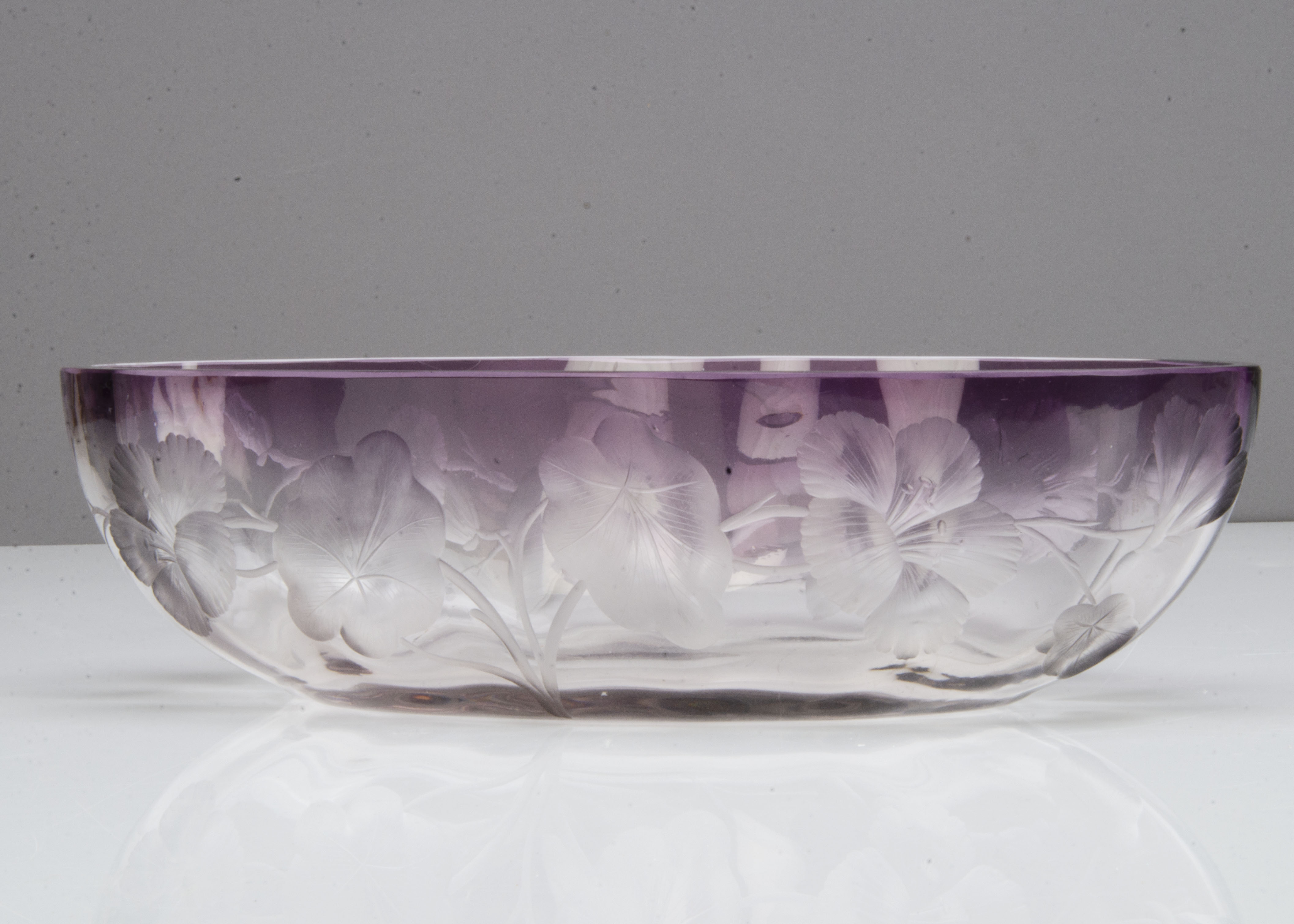 A Moser cut glass ovoid amethyst centrepiece, the amethyst body of shaded colouring with wheel - Image 2 of 2
