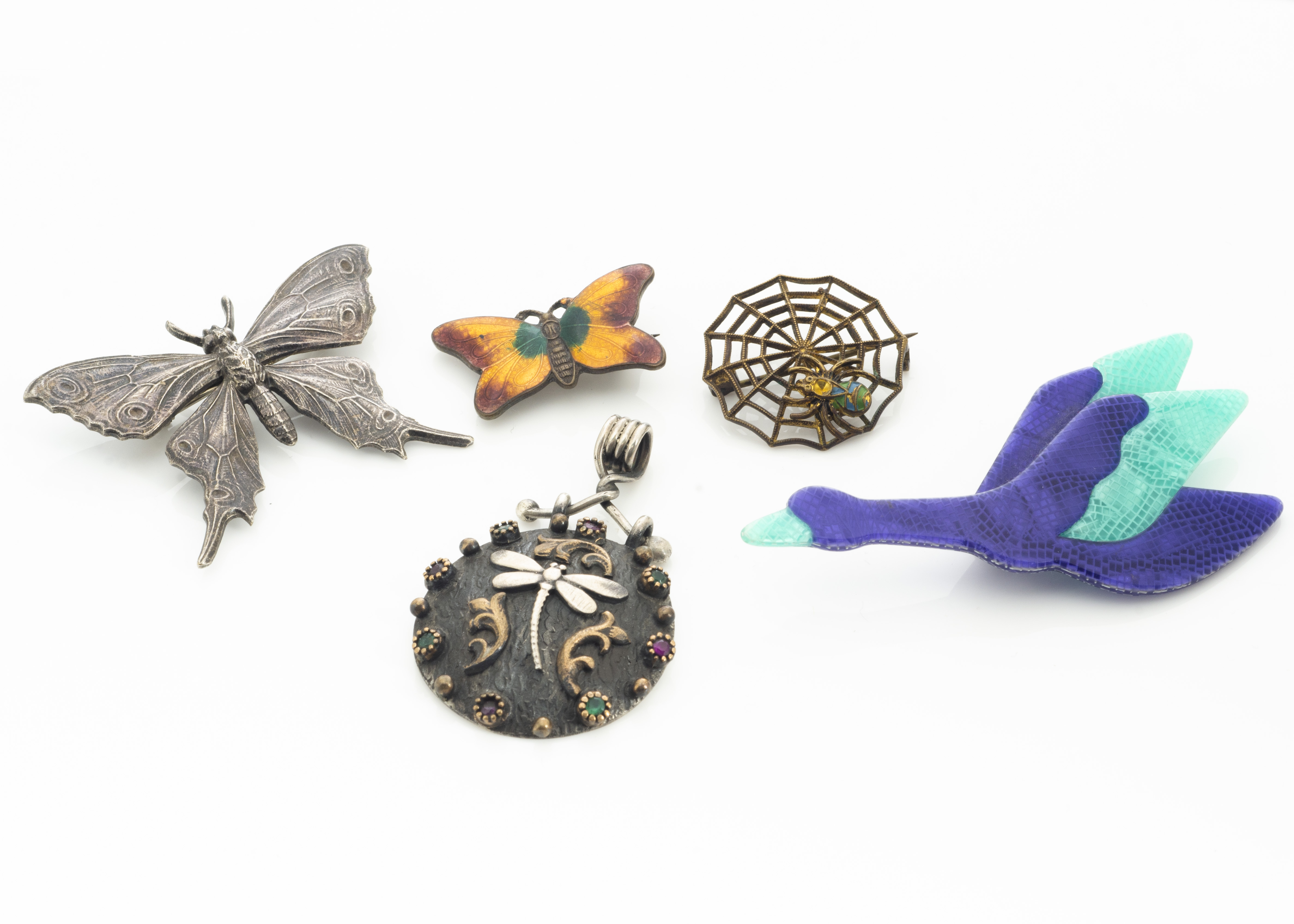 A collection of mixed media insect and animal pendants and brooches, comprising a Lea Stein goose - Image 2 of 2