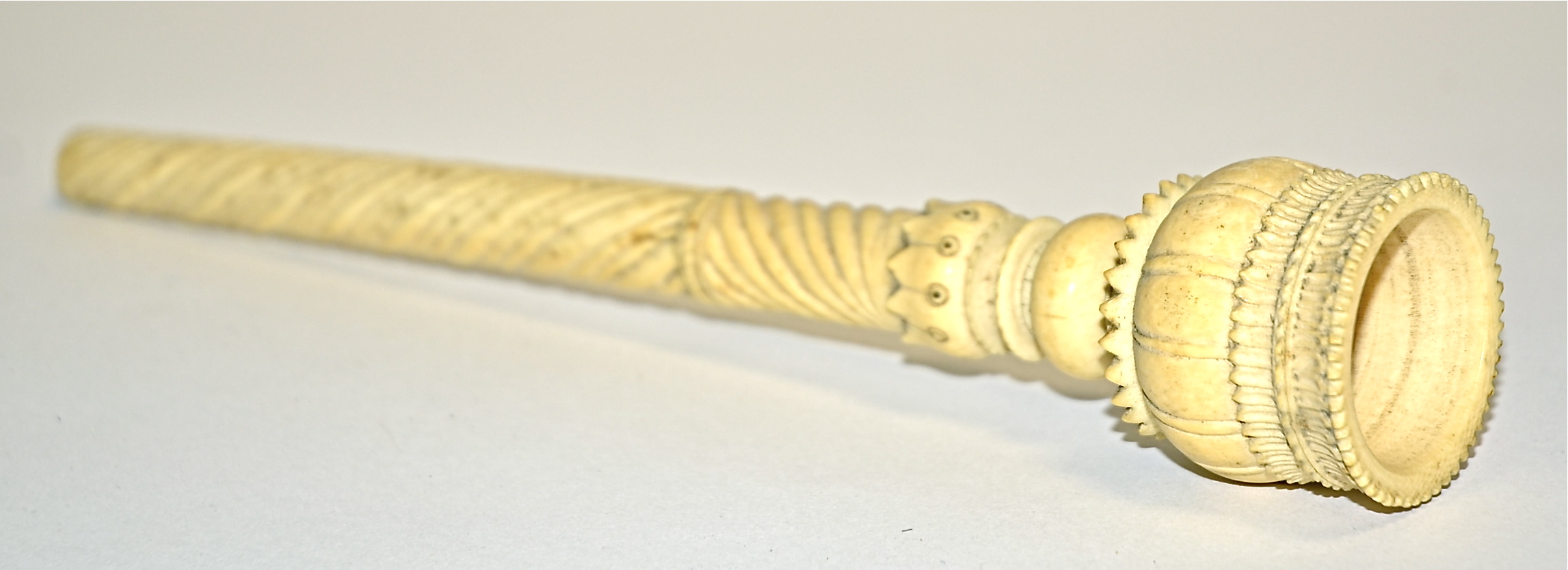 An early 19th Century or earlier ivory child's bilboquet cup and ball toy, the carved cup - Image 2 of 2
