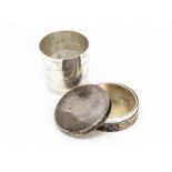 An Edward VII silver hallmarked Honourable Artillery Company (HAC) collapsible travel cup/beaker and