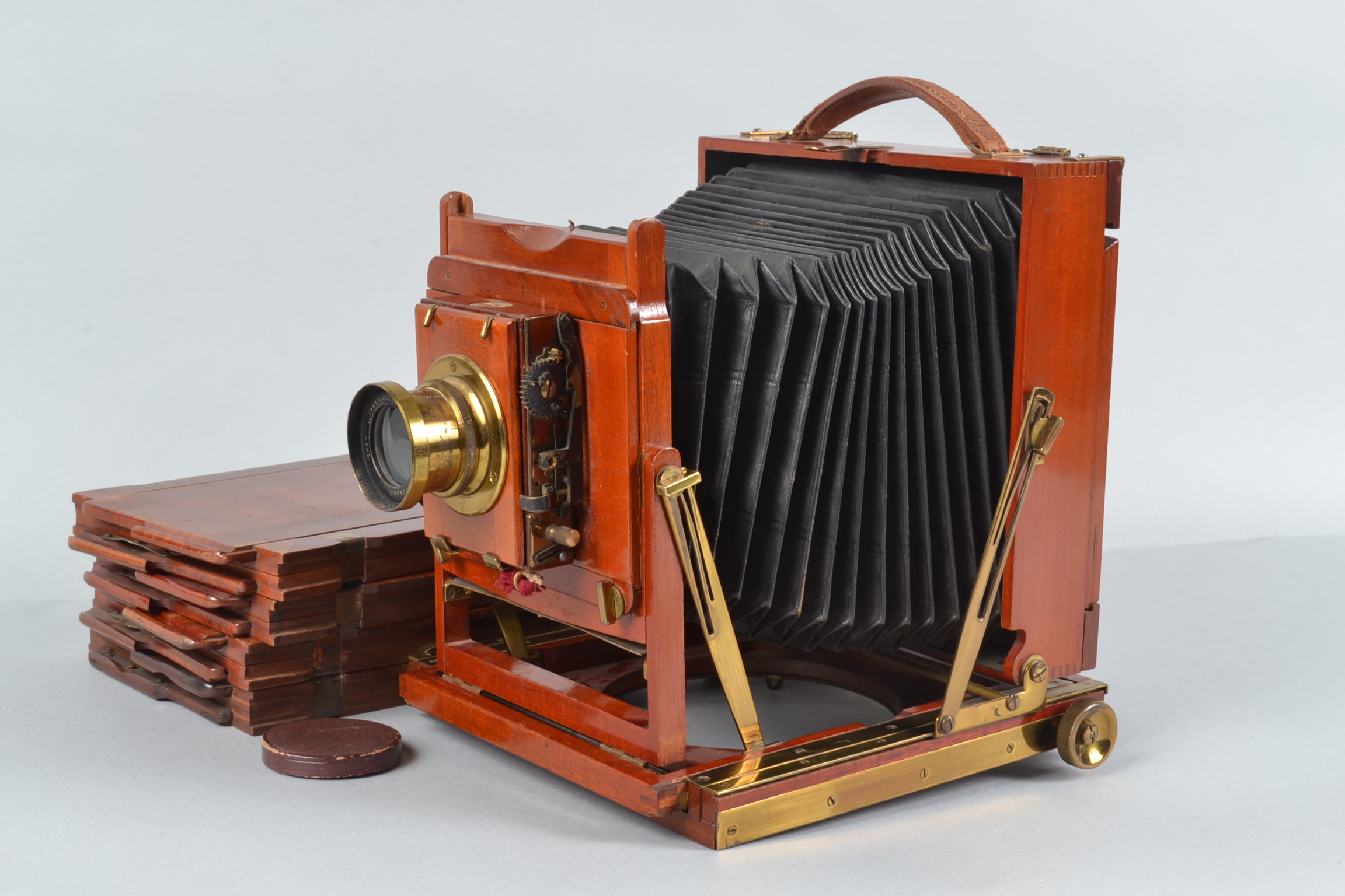 A Thornton-Pickard Imperial Triple Extension Mahogany Field Camera, 6½ x 4¾in, chamfered tapered