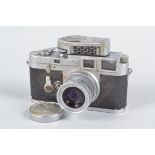 A Leitz Wetzlar M3 Chrome Camera, double-stroke, triangular lugs, no frame preselector, serial no