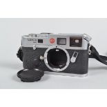 A Leica M6 TTL 0.72 Silver-Chrome Body, made by Leica Camera, Germany, serial no 2 721 875, year
