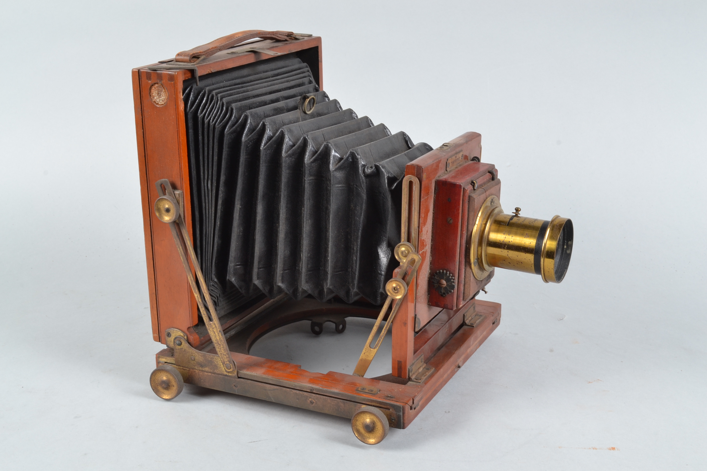 A Houghtons Empress Field Camera, 6½ x 4¾in, focusing screen broken, 'Empress' plate present, - Image 2 of 6