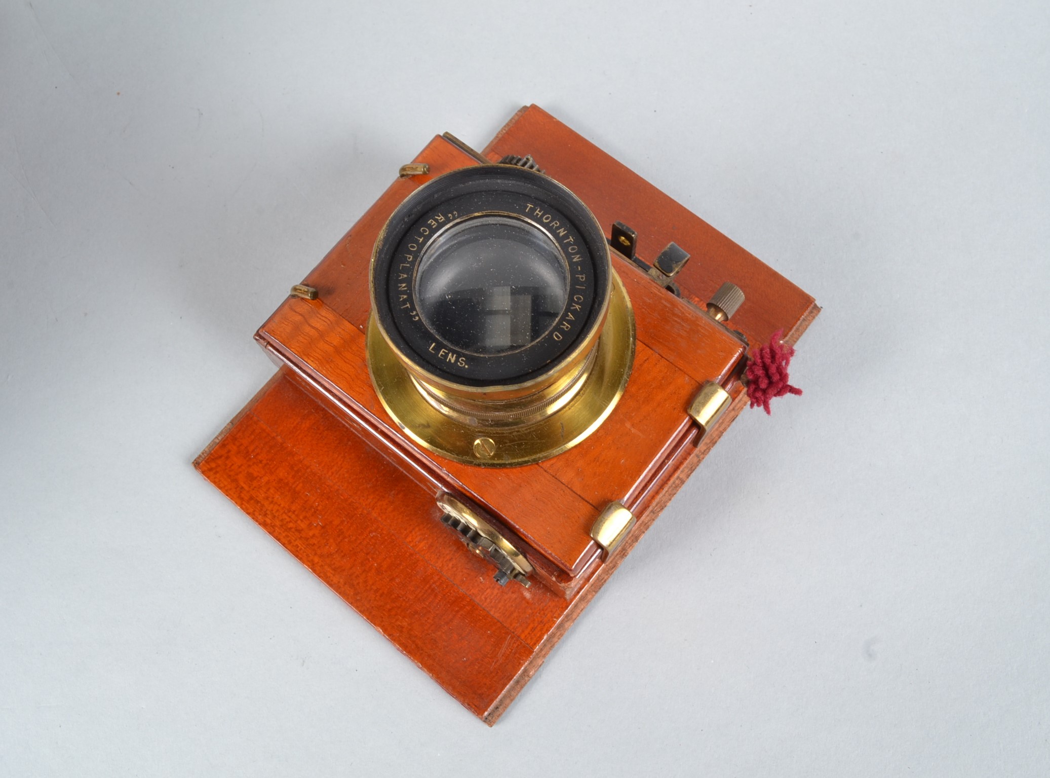 A Thornton-Pickard Imperial Triple Extension Mahogany Field Camera, 6½ x 4¾in, chamfered tapered - Image 5 of 6