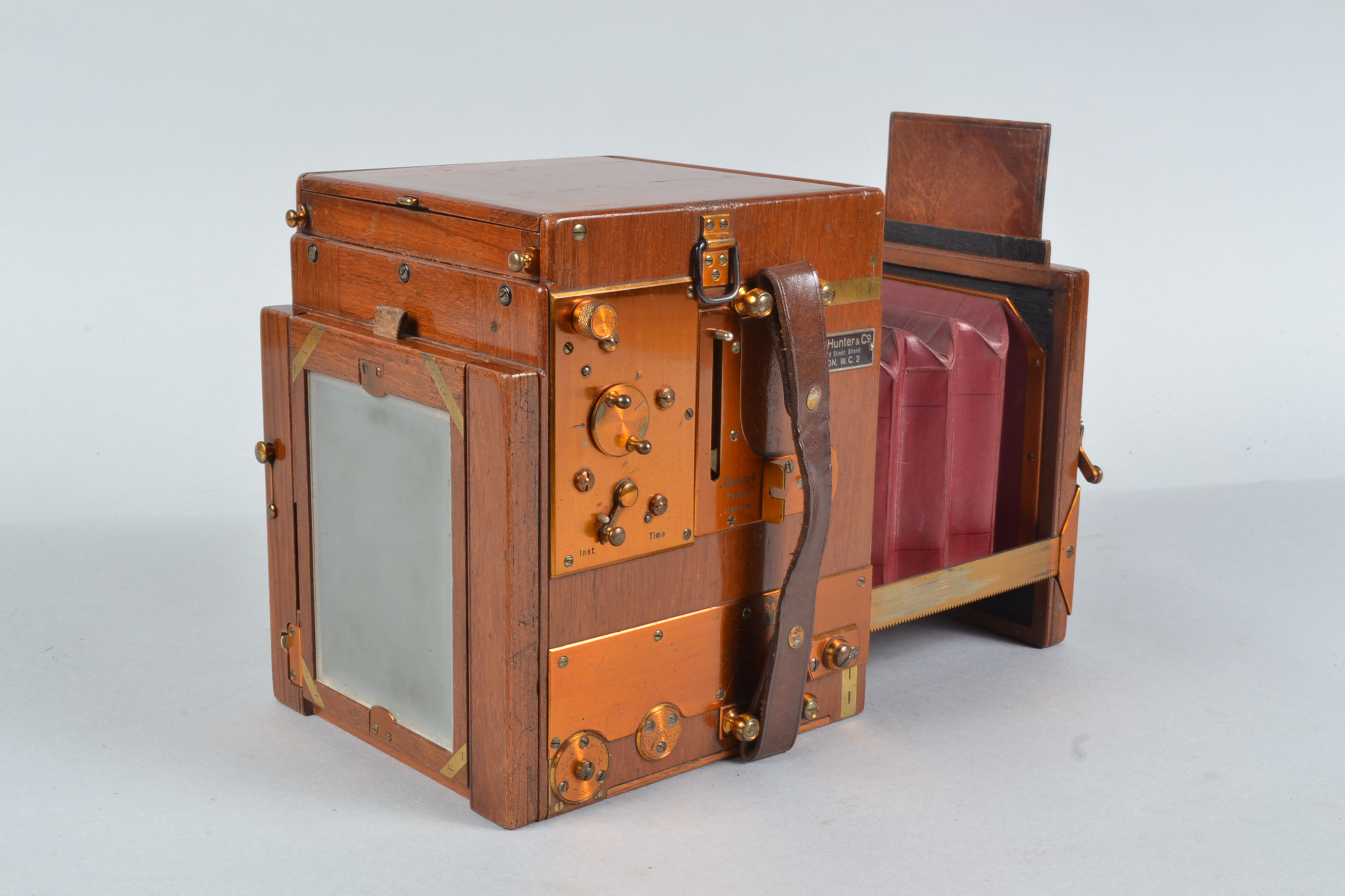 A Marion Soho Tropical Reflex Camera, 3¼ x 4¼in, sold by Sands, Hunter & Co, 37 Bedford Street, - Image 3 of 6