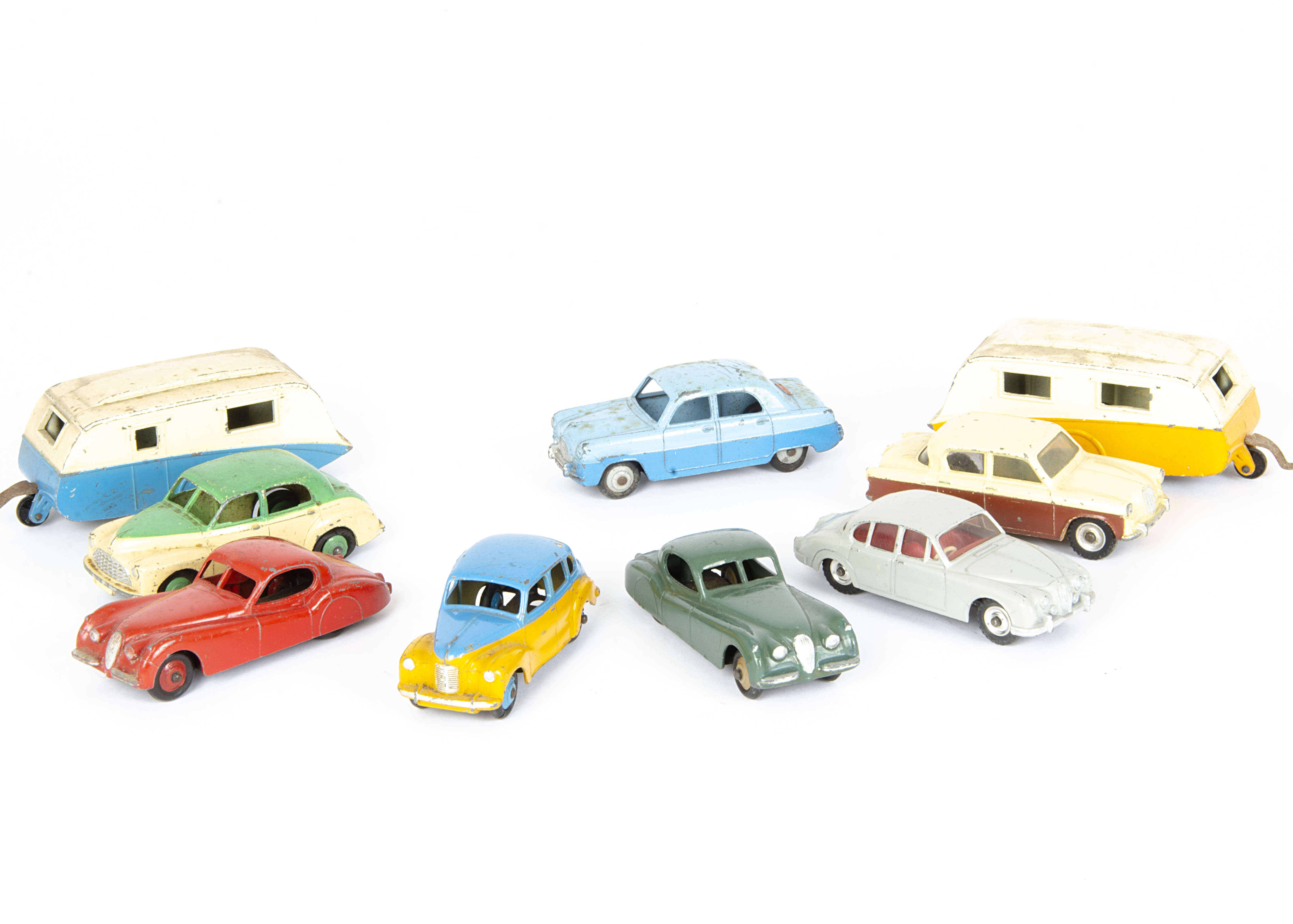 Dinky Toy Cars, 152 Austin Devon, 159 Morris Oxford, 168 Singer Gazelle, 162 Ford Zephyr, 190