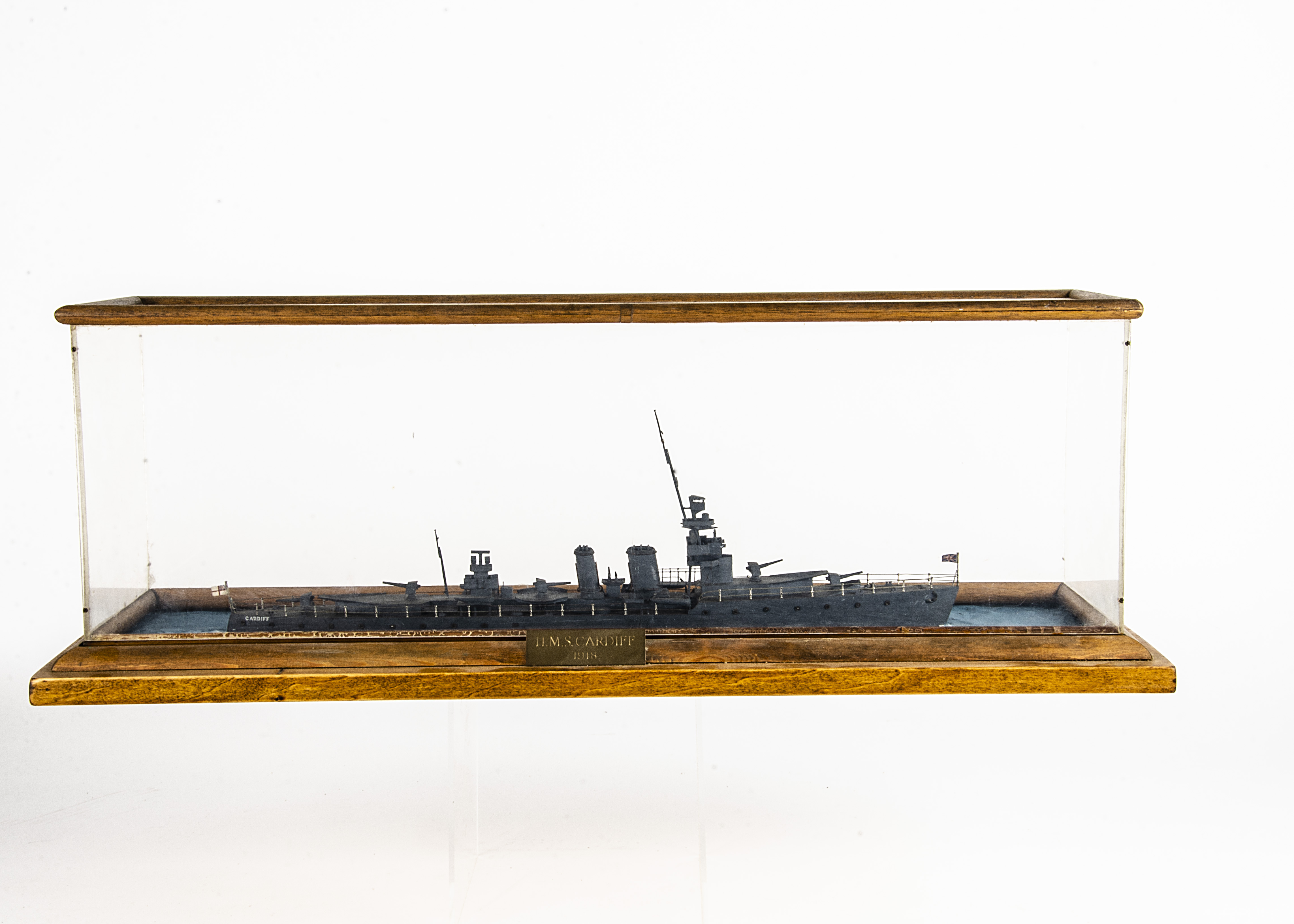 Model of HMS Cardiff 1918 in Display Case, a good quality model constructed and finished to a good