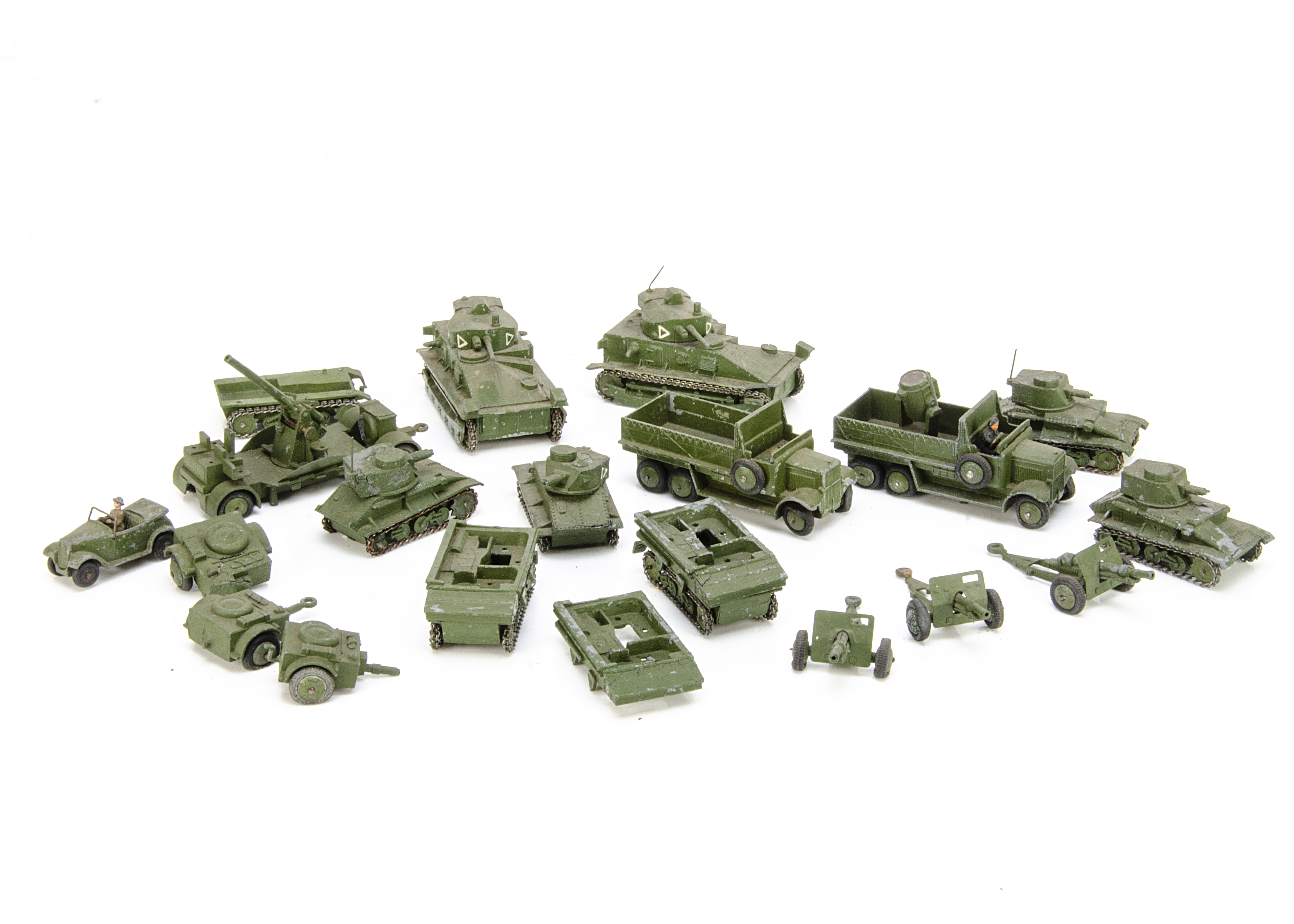 Pre-War Military Dinky Toys, including 161a Searchlight Lorry, 162 18-Pounder Field Gun Set (3),