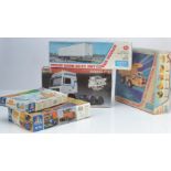 Plastic Truck Kits, a boxed group including Italeri 1:24 scale 777 DAF 3600, 733 Volvo FH-16, 755
