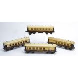 Hornby O Gauge No 2 Special Pullman Coaches, all with cream cantrails and roofs, comprising