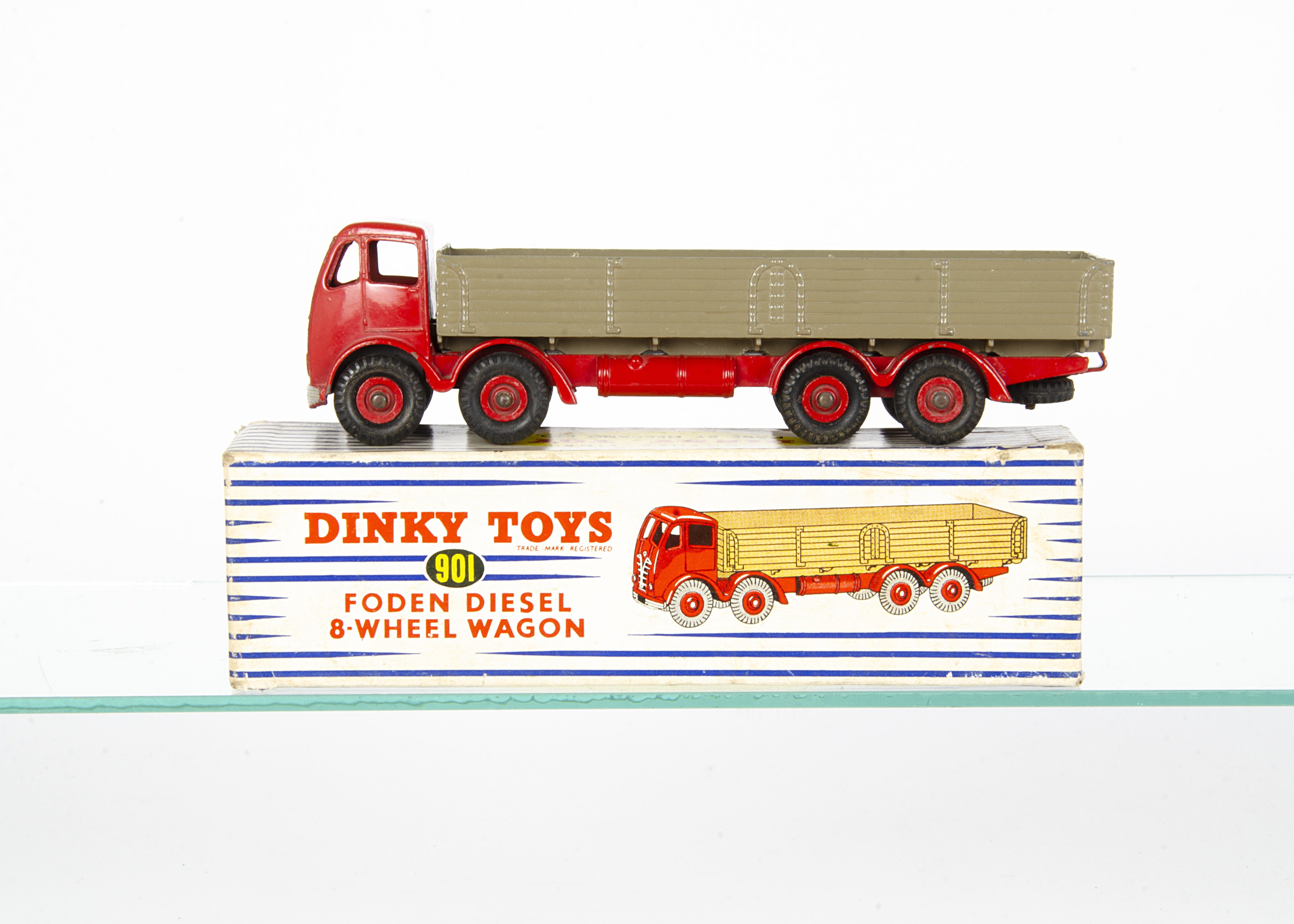 A Dinky Toys 901 Foden Diesel 8-Wheel Wagon, 2nd type red cab, chassis and grooved hubs, fawn