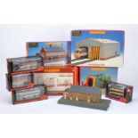 Hornby 00 Gauge Buildings and Bridge and EFE Coaches, R179 Grand Suspension Bridge, R576 Tunnel,