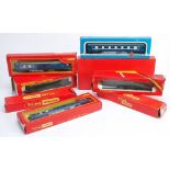 Tri-ang Hornby 00 Gauge Blue Pullman and Hornby DMU, R555, R556 and R426 3-Car Blue Pullman, in