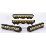 Leeds (LMC) O Gauge Bakelite GWR Coaching Stock, four in brown/cream livery with 'shirtbutton'