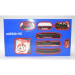 Märklin HO Gauge 0965 Goods Starter Set comprising KVLM green 0-6-0 Tank 3087, flat truck with