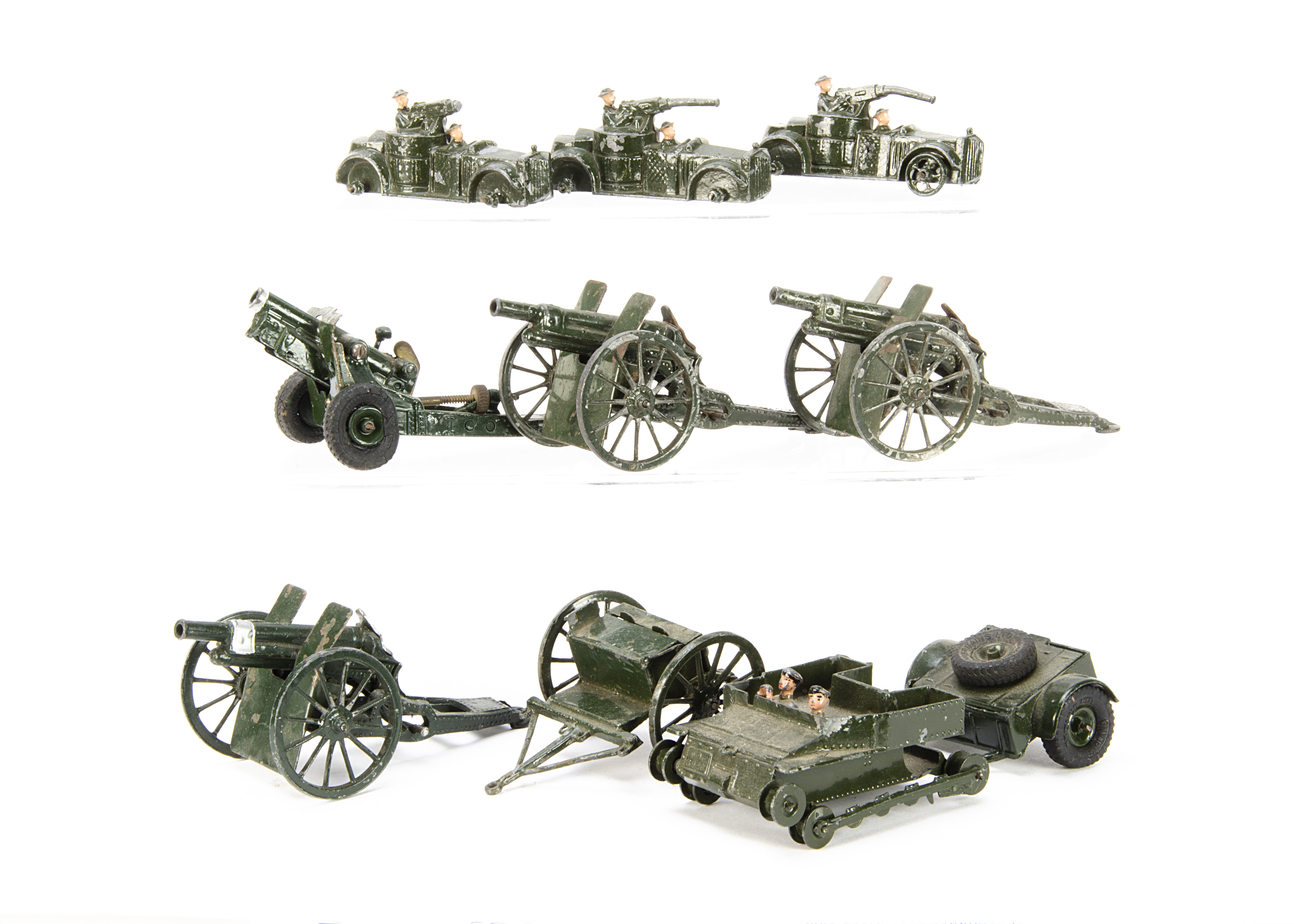 Britains loose Royal Field Artillery guns (3), 4 5inch gun, 1726 Limber, 2nd grade Armoured Cars (