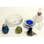 A small group of 20th Century glassware, to include glass bowl with encased bubbles, paperweight,