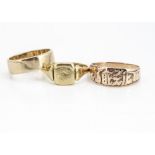 An 18ct gold lady's signet ring, 3.6g, ring size K (af to shank) and two 9ct gold bands, ring size L