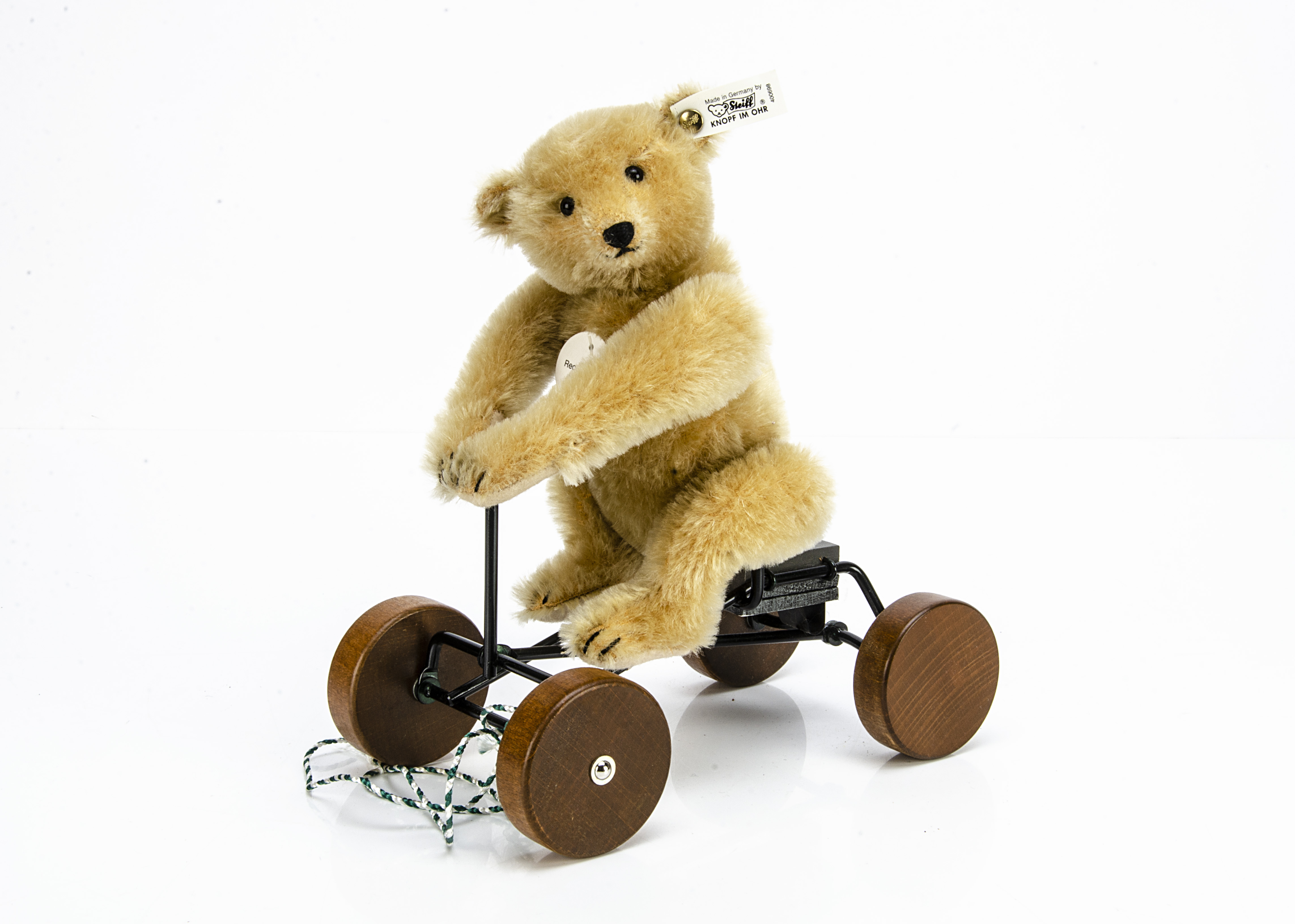 A Steiff limited edition Museum Collection Record Teddy, 664 of 4000, in original window box,