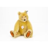A Steiff limited edition Dicky Bear, 15106 of 20000, in original box with plastic lid and