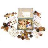 A large quantity of vintage buttons, wooden, Bakelite, mother of pearl, ceramic, plastic, leather