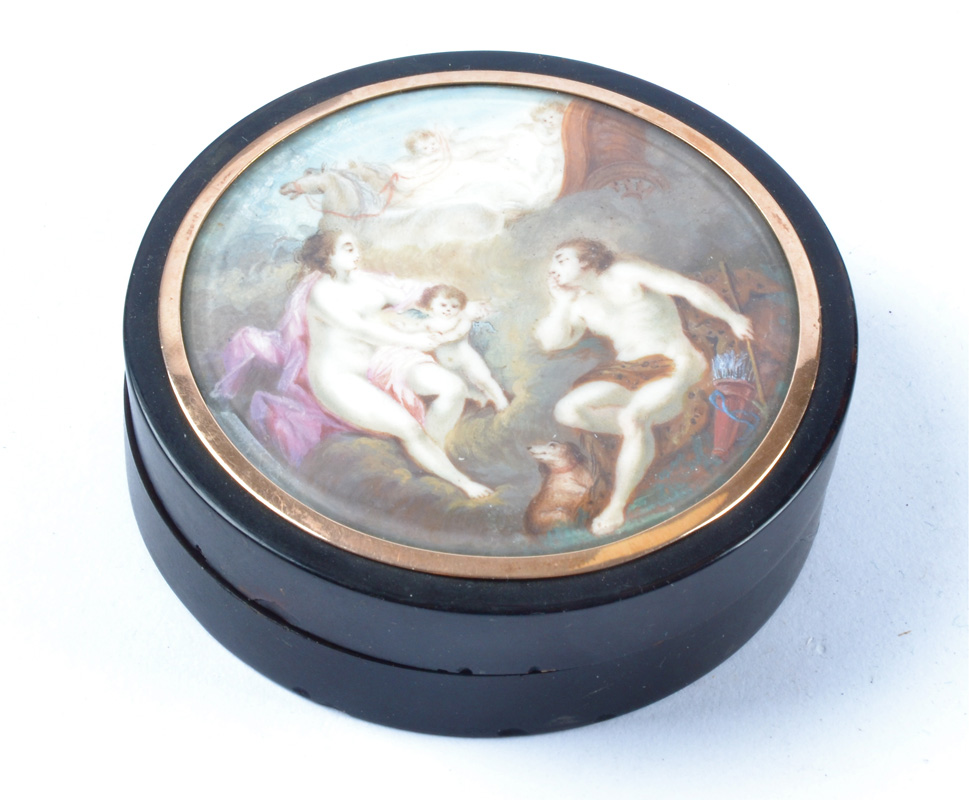 A Georgian tortoiseshell snuff box or powder box with allegorical scene, with a depiction of