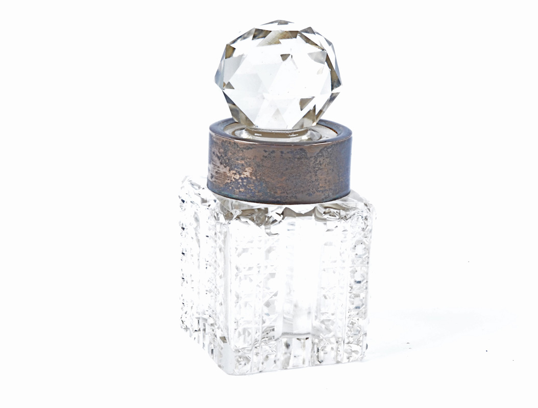An Edwardian silver topped scent bottle by C C May & Sons (Charles May), Birmingham 1907, square