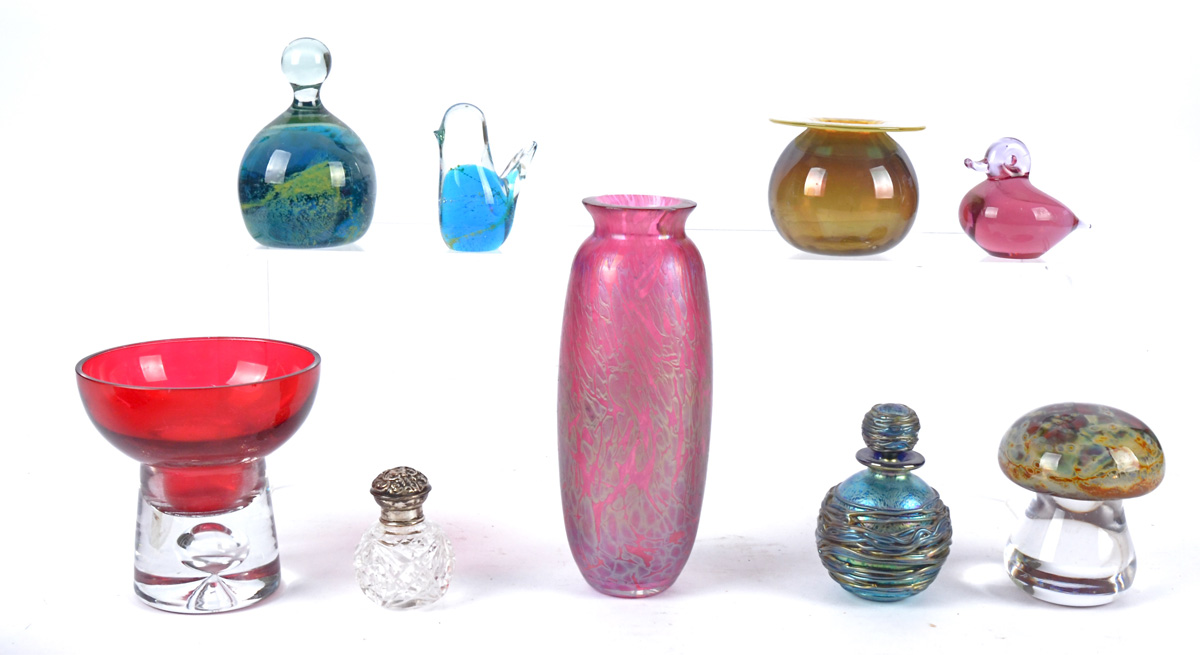 A selection of 20th Century and contemporary glassware, including two blown glass baubles, four