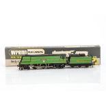 Wrenn 00 Gauge W2266 Southern Railway green Merchant Navy Class 'Plymouth' Locomotive and Tender, No