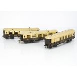 Hornby Series 0 Gauge bogie Pullmans, early No 2 Special Composite Arcadia, cream roof, drop link