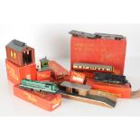 Tri-ang 00 Gauge uncommon Transcontinental Series green Diesel Switcher and other items, R155