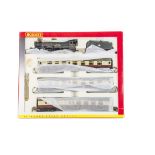 Hornby 00 Gauge Matched Train Series R2133M The Sudeley Castle Limited Edition Train Pack,