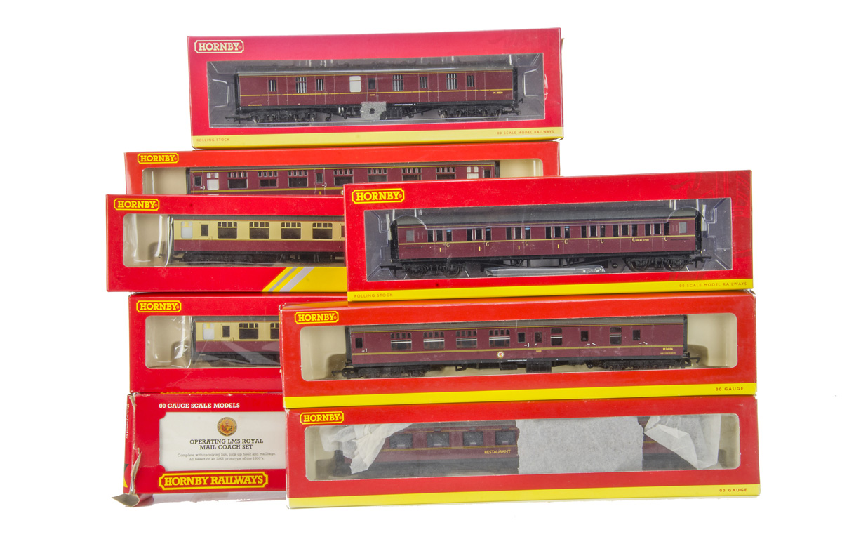 Hornby 00 Gauge BR and LMS maroon and cream and crimson coaches, BR maroon, R4133C Composite, R4132B