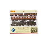 Hornby 00 Gauge Trains for the Collector 1945-2015 Years R3299 1945 Going Home Limited Edition Train