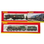 Hornby 00 Gauge BR green Steam Locomotives and Tenders, R2169 rebuilt Merchant Navy Class 35028 '