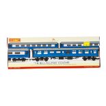 Hornby 00 Gauge R4310 The Blue Pullman Coach Pack, comprising Pullman Composite Mk2 3326 and 3431,